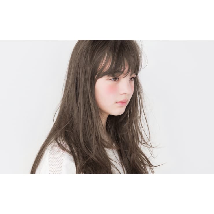 スロウカラー アッシュベージュ ヘアカラー専門店 The One ヘアカラーセンモンテンザワン のヘアスタイル 美容院 美容室を予約するなら楽天ビューティ