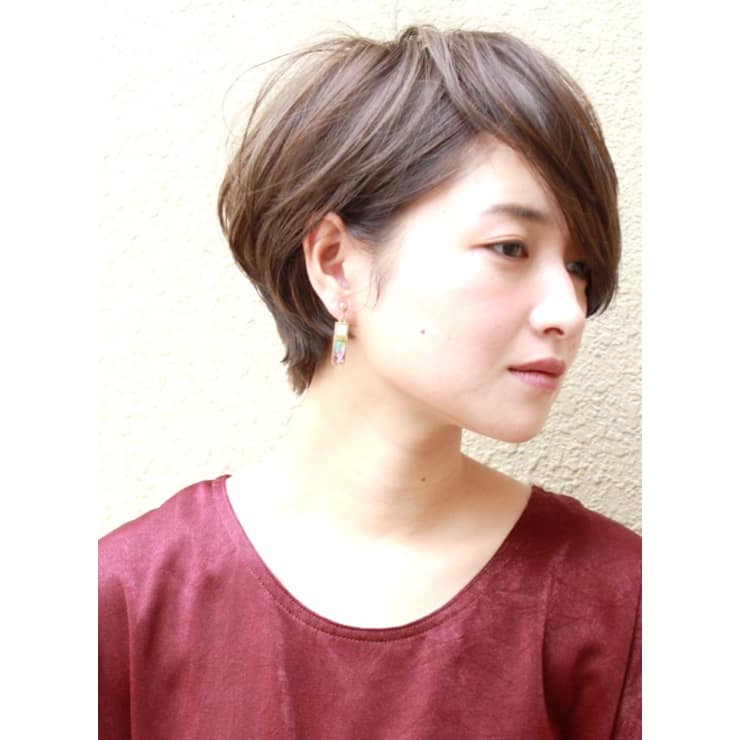 ハンドブローできまる 大人のショートボブ Circus By Beautrium 表参道 サーカスバイビュートリアム のヘアスタイル 美容院 美容室を予約するなら楽天ビューティ