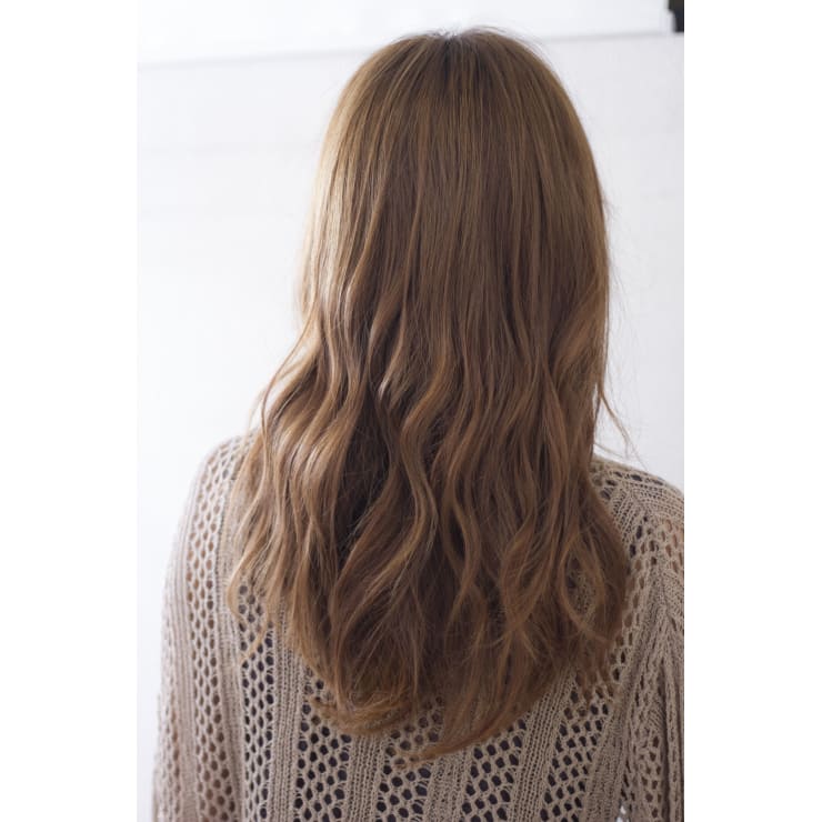 外国人風ニュアンスカールデジタルパーマ 透明感グレージュ | Maria by