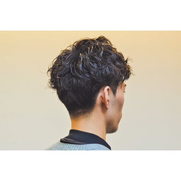 ツーブロック ラフなスパイラルパーマ Hair Salon Ayata野田店 ヘアーサロンアヤタノダテン のヘアスタイル 美容院 美容室を予約するなら楽天ビューティ