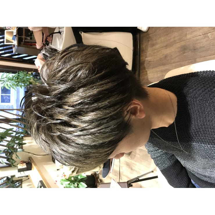 ブリーチなし ブルージュ ローライトカラー Needs Hair ニーズヘアー のヘアスタイル 美容院 美容室を予約するなら楽天ビューティ
