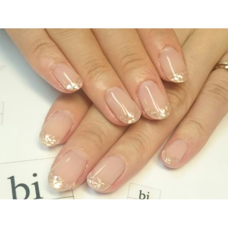 シェルフレンチネイル Bi Grace Nail ビ グレイスネイル のネイルデザイン ネイル まつげサロンを予約するなら楽天ビューティ