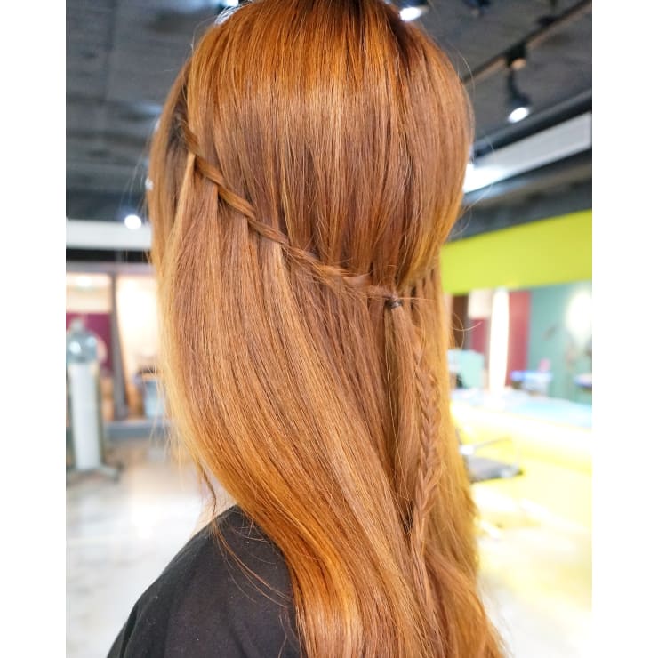ウォーターフォール編み込みアレンジ Ruler Hair Dressing ルーラーヘアドレッシング のヘアスタイル 美容院 美容室を予約するなら楽天ビューティ