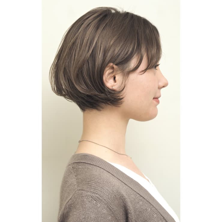 大人のシンプルコンパクトボブ Beautrium 銀座265 ビュートリアム のヘアスタイル 美容院 美容室を予約するなら楽天ビューティ