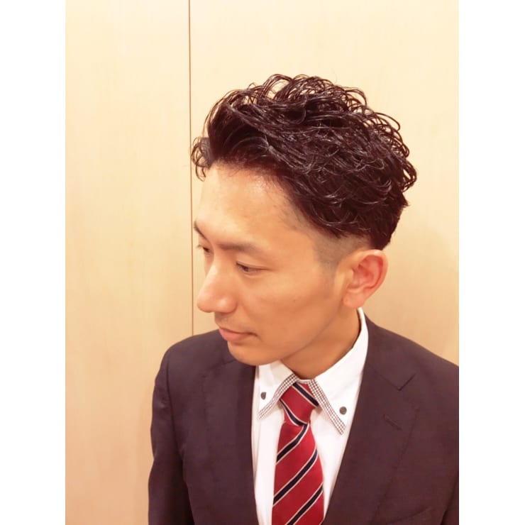 ツーブロックフェード 理容室 銀座 メンズ ショート ヒロ銀座ヘアーサロン 銀座一丁目中央通り店 ヒロギンザヘアーサロンギンザイッチョウメチュウオウドオリテン のヘアスタイル 美容院 美容室を予約するなら楽天ビューティ