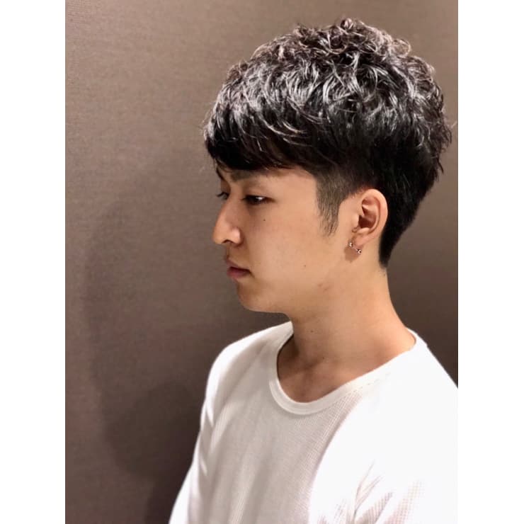 ナチュラルパーミー 理容室 銀座 メンズ ショート ヒロ銀座ヘアーサロン 銀座一丁目中央通り店 ヒロギンザヘアーサロンギンザイッチョウメチュウオウドオリテン のヘアスタイル 美容院 美容室を予約するなら楽天ビューティ