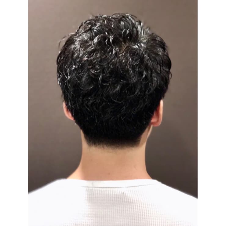 ナチュラルパーミー 理容室 銀座 メンズ ショート ヒロ銀座ヘアーサロン 銀座一丁目中央通り店 ヒロギンザヘアーサロンギンザイッチョウメチュウオウドオリテン のヘアスタイル 美容院 美容室を予約するなら楽天ビューティ
