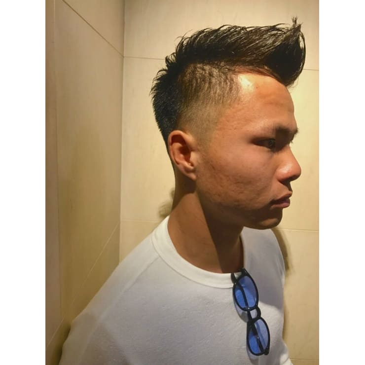 芸能人風フェード 理容室 銀座 メンズ ショート ヒロ銀座ヘアーサロン 銀座一丁目中央通り店 ヒロギンザヘアーサロンギンザイッチョウメチュウオウドオリテン のヘアスタイル 美容院 美容室を予約するなら楽天ビューティ