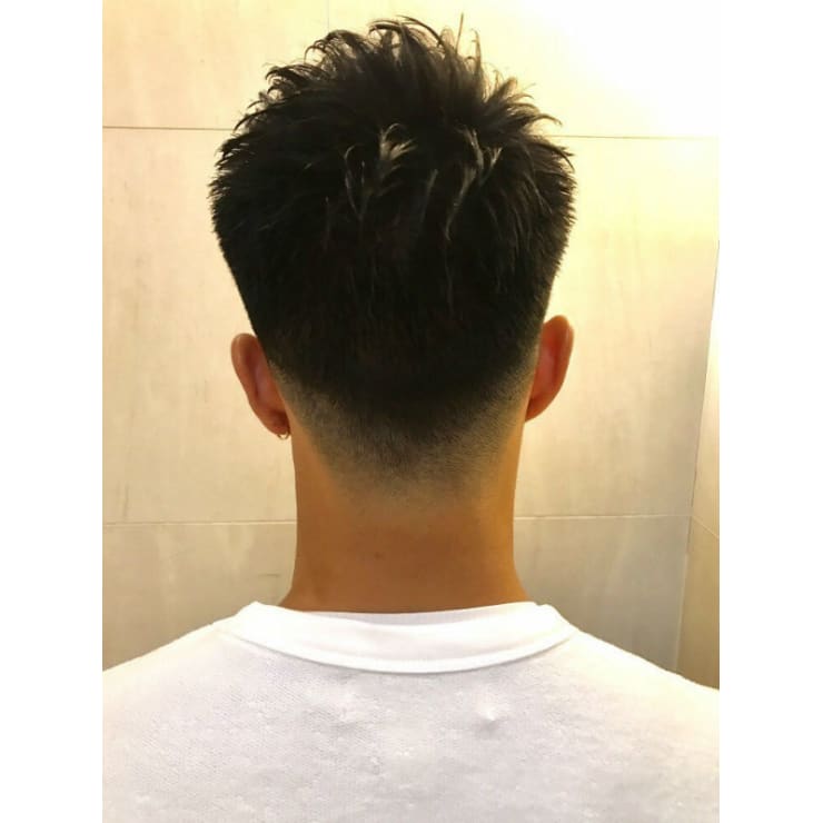 芸能人風フェード 理容室 銀座 メンズ ショート ヒロ銀座ヘアーサロン 銀座一丁目中央通り店 ヒロギンザヘアーサロンギンザイッチョウメチュウオウドオリテン のヘアスタイル 美容院 美容室を予約するなら楽天ビューティ