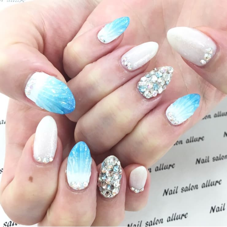 画像持ち込みやり放題 パーツつけ放題 オーダーチップ作成メニューのあるサロン ネイルサロン アルーア ネイルサロンアルーア のこだわり特集 ネイル まつげサロンを予約するなら楽天ビューティ