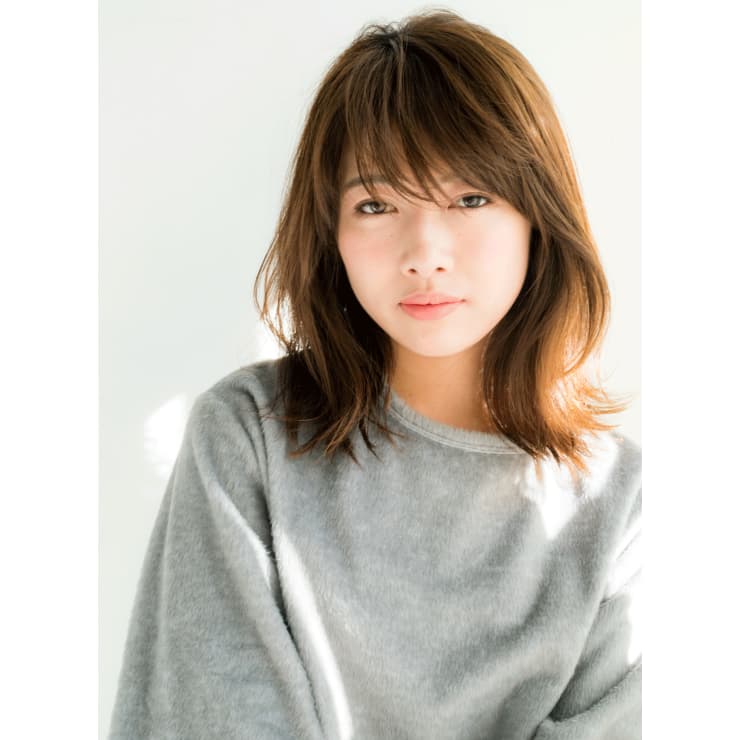 外ハネらくちんゆるくびレイヤー Anti アンティ のヘアスタイル 美容院 美容室を予約するなら楽天ビューティ