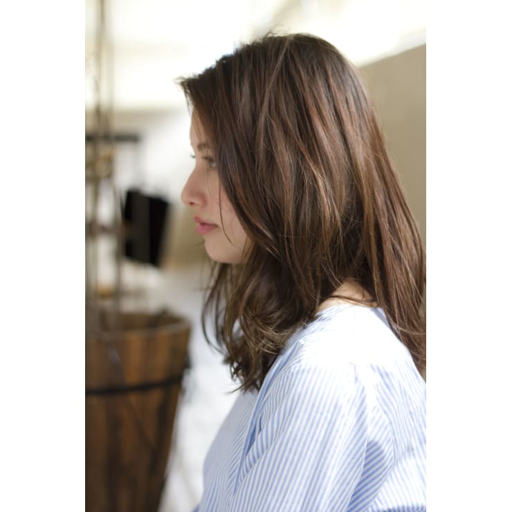 大人かわいいデジタルパーマ ハイライトカラー Maria By Afloat マリアバイアフロート のヘアスタイル 美容院 美容室を予約するなら楽天ビューティ