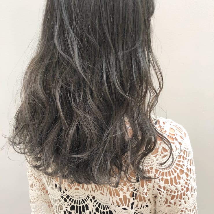 アドミオチャコールグレーグラデーションカラー Mode K S 梅田店 モードケイズ のヘアスタイル 美容院 美容室を予約するなら楽天ビューティ