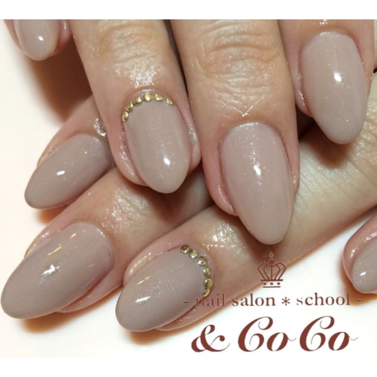 モカグレージュ Nailsalon School Coco ネイルサロンスクールアンドココ のネイルデザイン ネイル まつげサロンを予約するなら楽天ビューティ