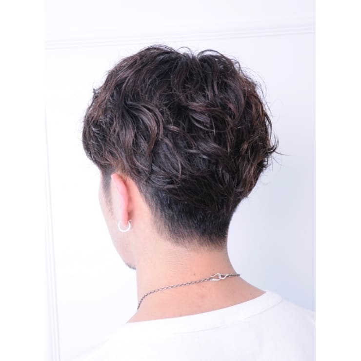 女子ウケ 大人のツーブロックマッシュパーマヘア Beautrium Peninsula ビュートリアム ペニンシュラ のヘアスタイル 美容院 美容室を予約するなら楽天ビューティ