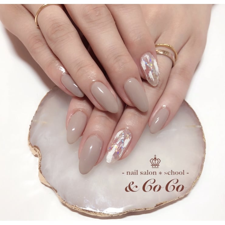 モカベージュ 大人クール Nailsalon School Coco ネイルサロンスクールアンドココ のネイルデザイン ネイル まつげサロンを予約するなら楽天ビューティ