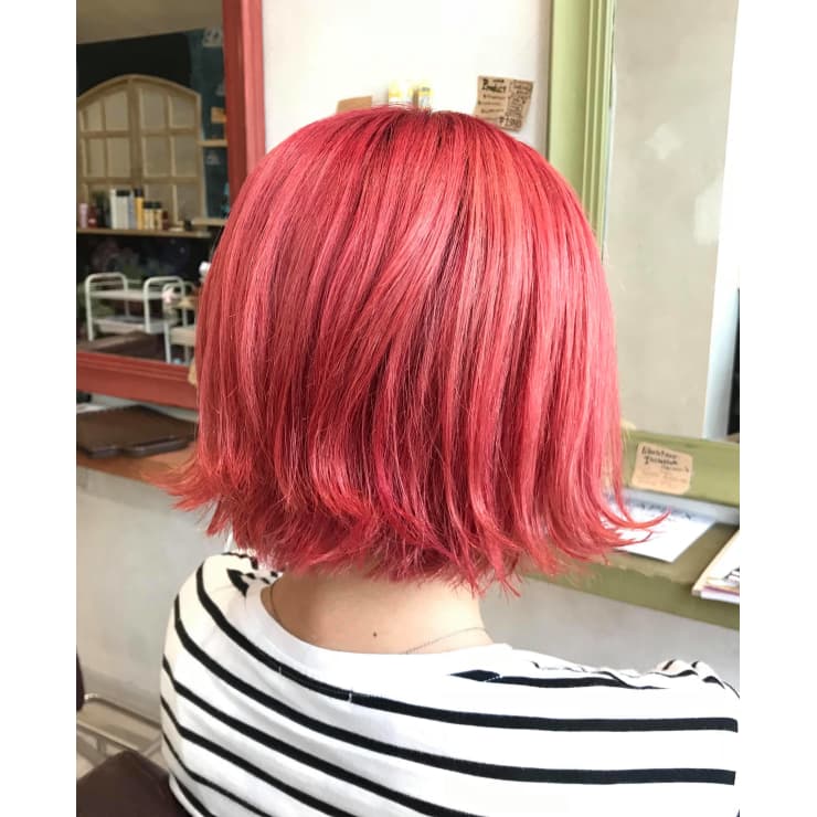 Liberty 派手髪ピンク Liberty リバティ のヘアスタイル 美容院 美容室を予約するなら楽天ビューティ