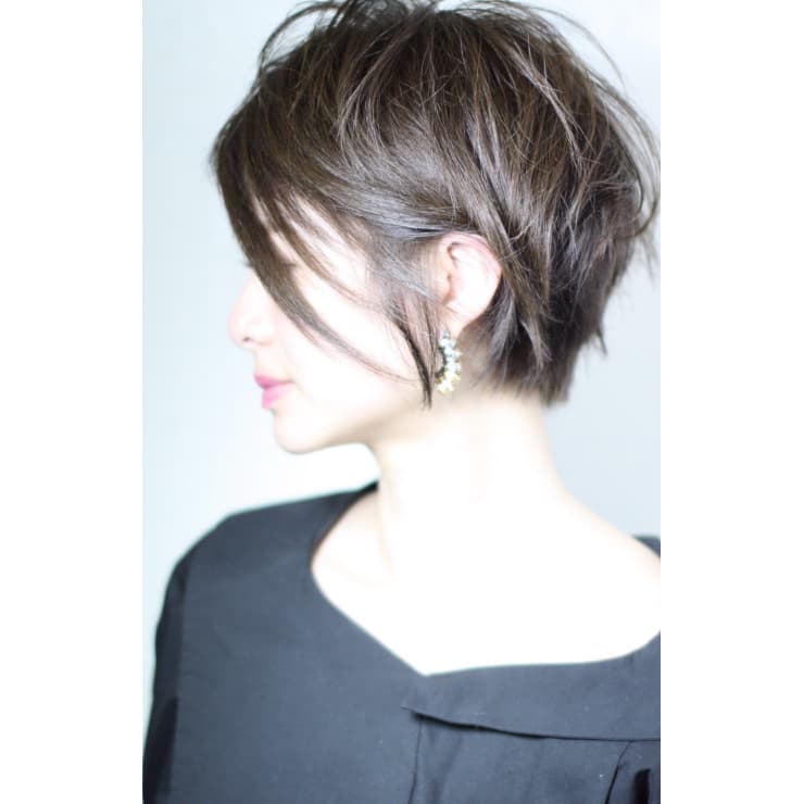 ショートバング ショートボブ Anteret アンテレ 銀座 アンテレギンザ のヘアスタイル 美容院 美容室を予約するなら楽天ビューティ