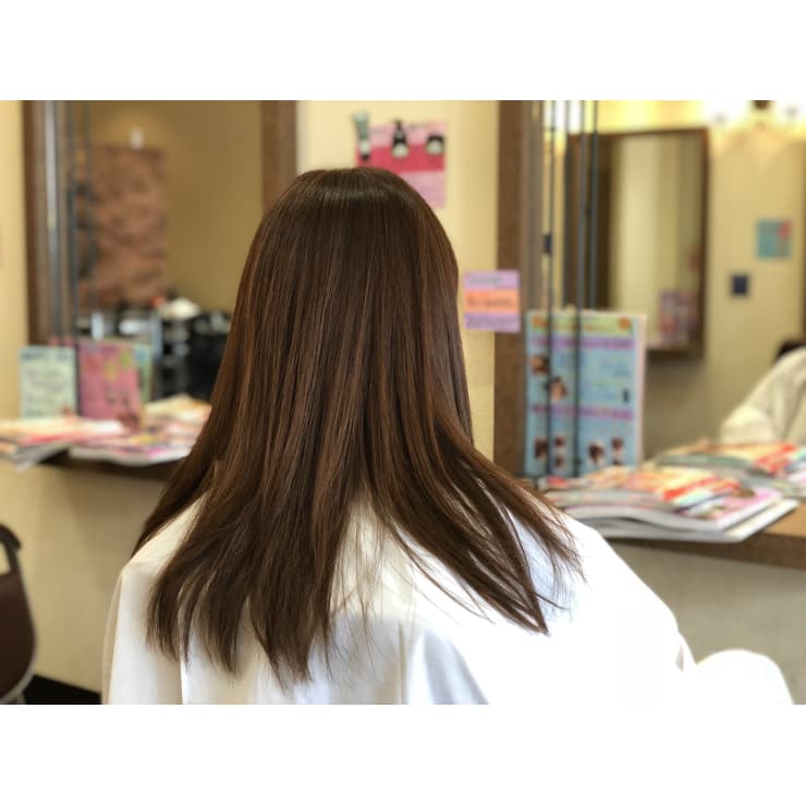 ストレート ロングレイヤー ガナーズヘアードレッシング ガナーズヘアードレッシング のヘアスタイル 美容院 美容室を予約するなら楽天ビューティ