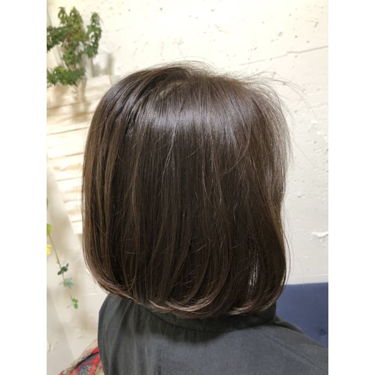前下がりミディアムボブ Seven セブン のヘアスタイル 美容院 美容室を予約するなら楽天ビューティ
