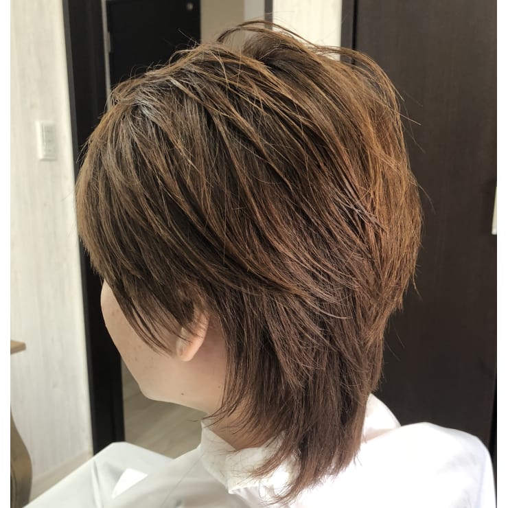 ツーセクションウルフレイヤーカット ネオウルフ Hairspace Shining ヘアースペースシャイニング のヘアスタイル 美容院 美容室を予約するなら楽天ビューティ