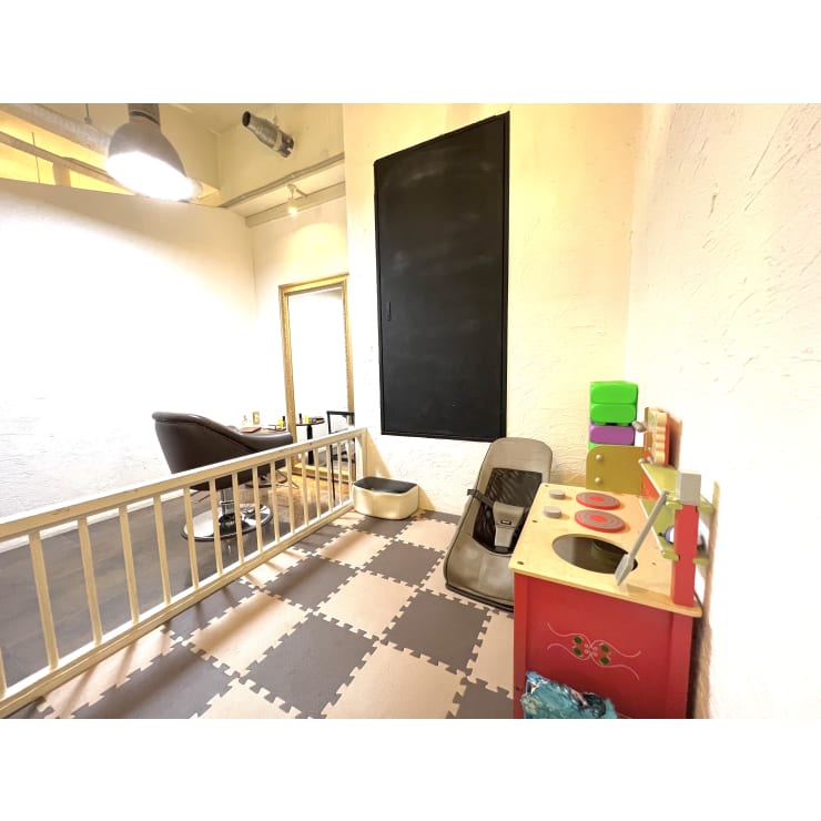 子連れ個室 1 3名様用 半個室型美容室 Sourire 赤坂店 スーリール アカサカテン のスタッフ 美容院 美容室を予約するなら楽天ビューティ