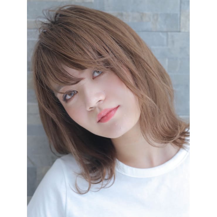 伸ばしかけの方にオススメ 上品な大人カジュアル小顔ミディ La Bless なんばスカイオ 髪質改善 ヘッドスパ 美髪 南海難波駅直結 ラブレス のヘアスタイル 美容院 美容室を予約するなら楽天ビューティ