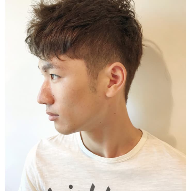 アッシュブラウン ツーブロックモヒカン Dere Dir Face By Neutral デレディール ファス のヘアスタイル 美容院 美容室を予約するなら楽天ビューティ
