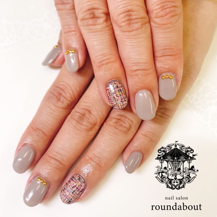 グレーツイード Nailsalon Roundabout ネイルサロンラウンドアバウト のネイルデザイン ネイル まつげサロンを予約するなら楽天ビューティ