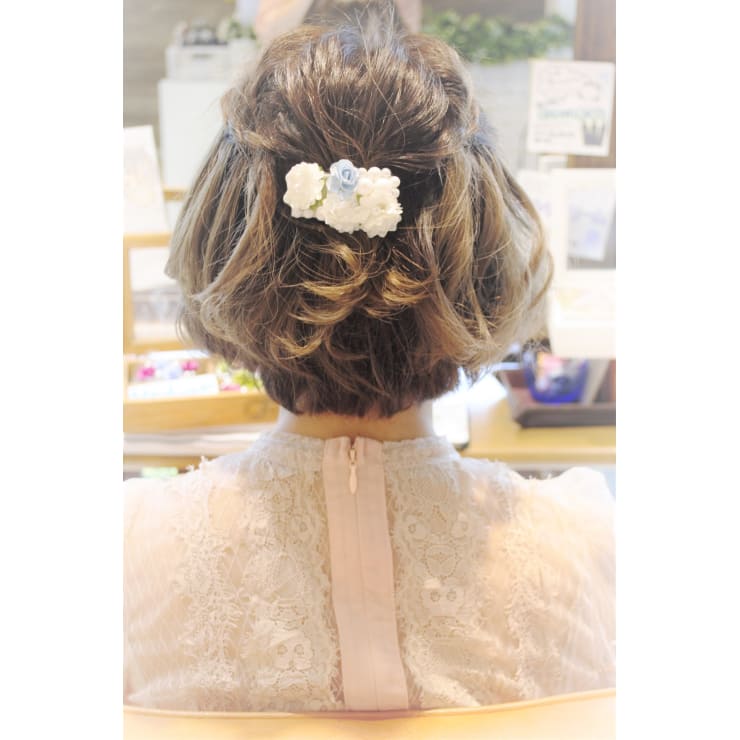 結婚式 二次会 ウォーターフォール編み込み Gold Woodpecker ゴールドウッドペッカー のヘアスタイル 美容院 美容室 を予約するなら楽天ビューティ