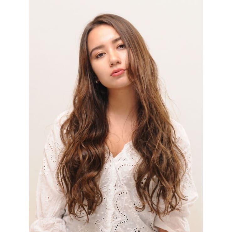 ゆるふわスーパーロング Nillu ニル のヘアスタイル 美容院 美容室を予約するなら楽天ビューティ