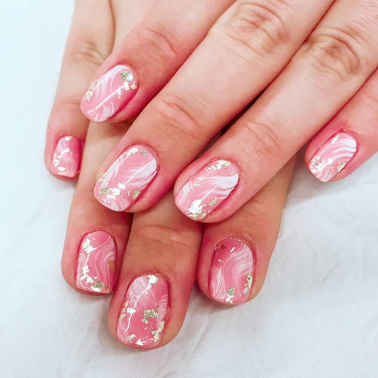 オトナ可愛いちょっと辛口ピンクネイル スタイルプロデュースネイルサロン スクール スタイルプロデュースネイルサロンアンドスクール のネイルデザイン ネイル まつげサロンを予約するなら楽天ビューティ