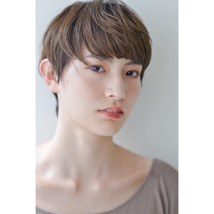 ジグザグバング 大人かわいいマッシュショート Atelier Ittowa アトリエイトワ のヘアスタイル 美容院 美容室を予約するなら楽天ビューティ