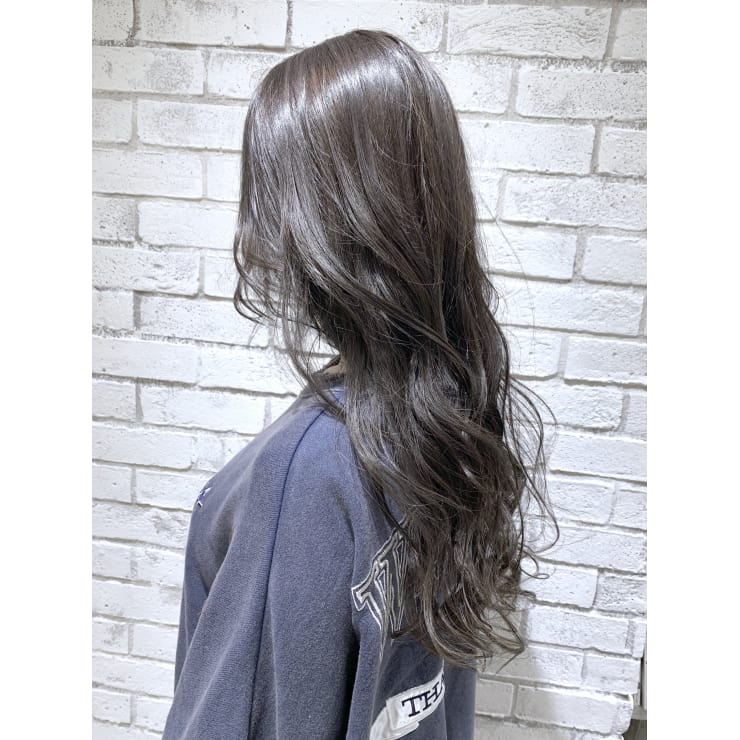 Feria渋谷 スケルトングレーアッシュ 石田幸輔 Feria フェリア のヘアスタイル 美容院 美容室を予約するなら楽天ビューティ