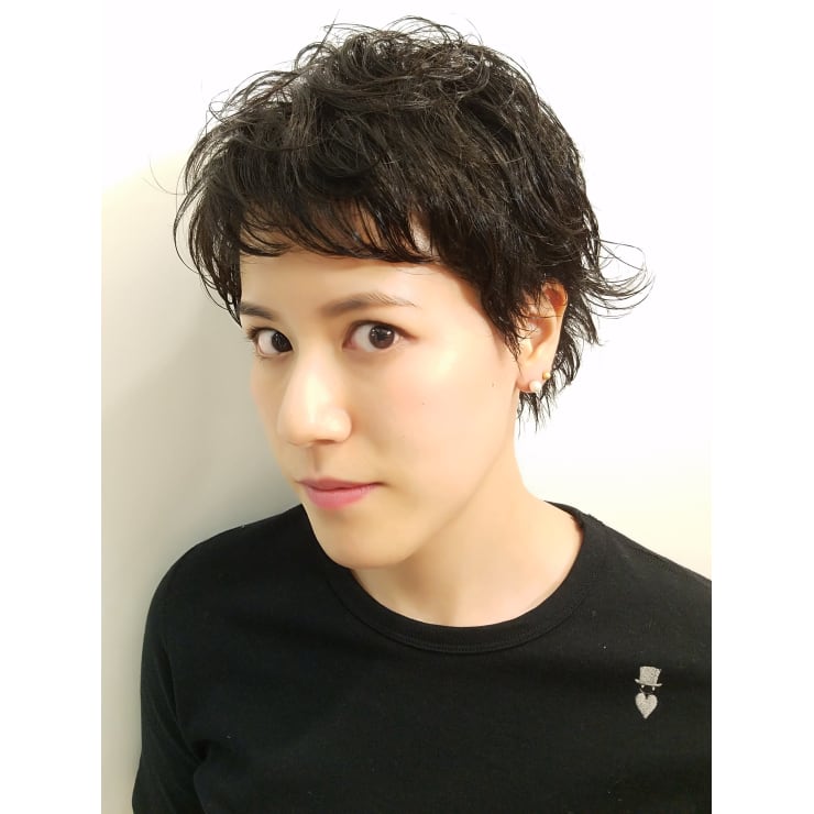 3d大人パーマベリーショート Eden By Nanpu エデン バイ ナンプウ のヘアスタイル 美容院 美容室を予約するなら楽天ビューティ