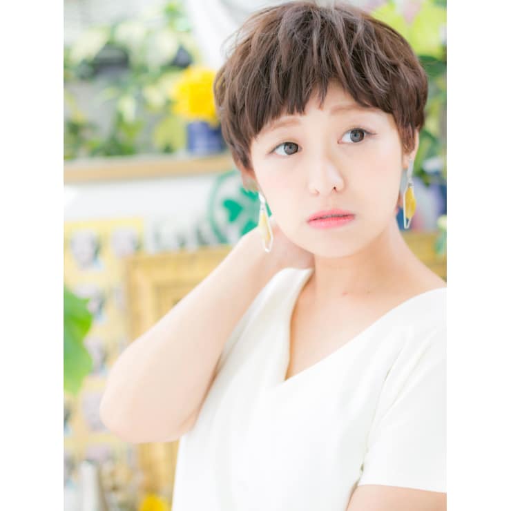 大人かわいい 斜めバングのアシメショート マッシュショート Cover Hair Spa Bliss 浦和西口店 カバーヘア アンド スパブリス ウラワニシグチテン のヘアスタイル 美容院 美容室を予約するなら楽天ビューティ
