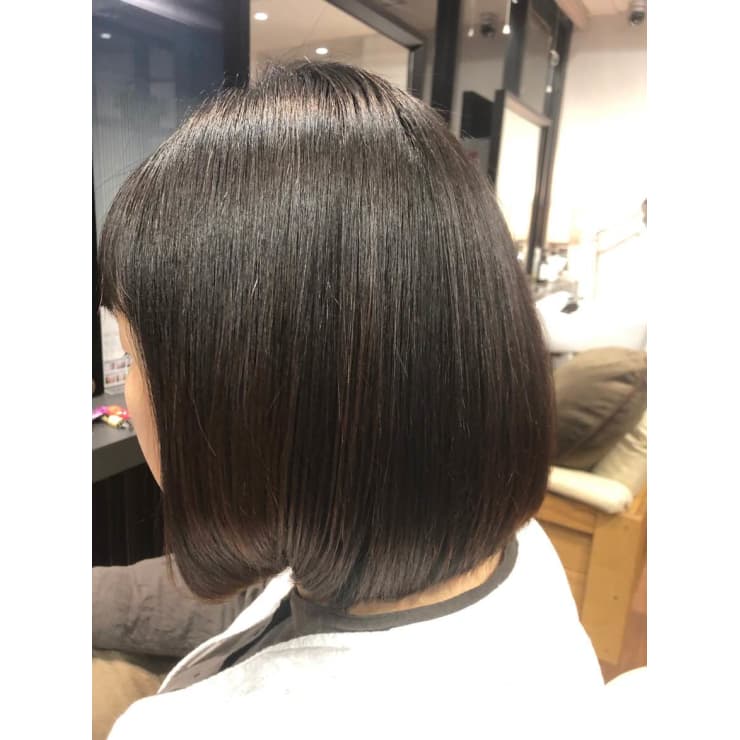 ボブのストレートパーマ 縮毛矯正専門店radiant Hair Salon レディアントヘアサロン のヘアスタイル 美容院 美容室を予約するなら楽天ビューティ