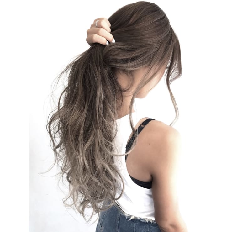 Rumor 秋ラベンダーアッシュグラデーションカラー ブラウ Rumor ルモア のヘアスタイル 美容院 美容室を予約するなら楽天ビューティ