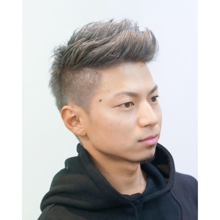 シルバーアッシュ Full Bloom フルブルーム のヘアスタイル 美容院 美容室を予約するなら楽天ビューティ