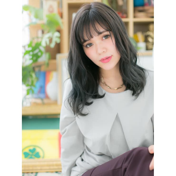 重軽mix 黒髪くせ毛風カール ふんわりロング Cover Hair Bliss 北浦和西口店 カバーヘアブリス キタウラワニシグチテン のヘアスタイル 美容院 美容室を予約するなら楽天ビューティ