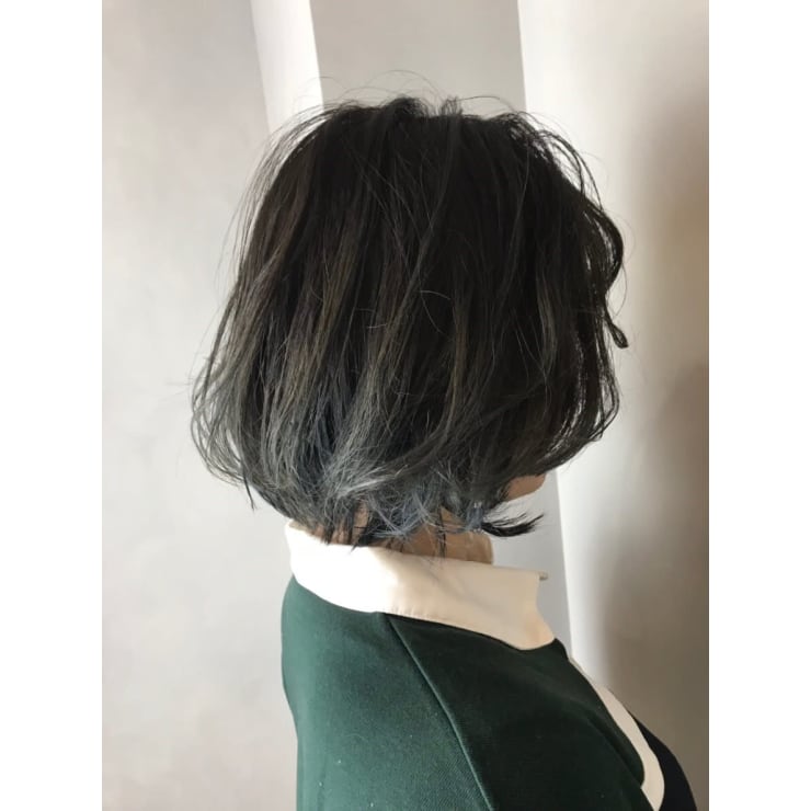 3Dカラー グラデーションカラー シルバー 個性的 ボブ | L