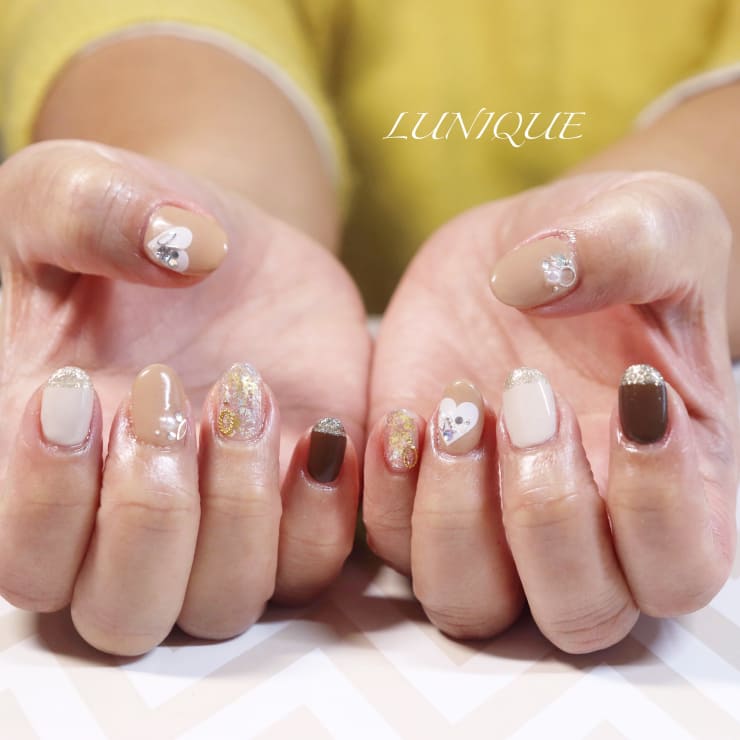 シンプルバレンタインネイル Nail Lunique ネイルルニーク のネイルデザイン ネイル まつげサロンを予約するなら楽天ビューティ