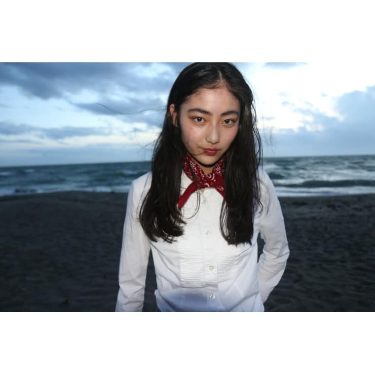 ９０年代ケイト モス風ロングレイヤー Beautrium 七里ヶ浜 ビュートリアム のヘアスタイル 美容院 美容室を予約するなら楽天ビューティ