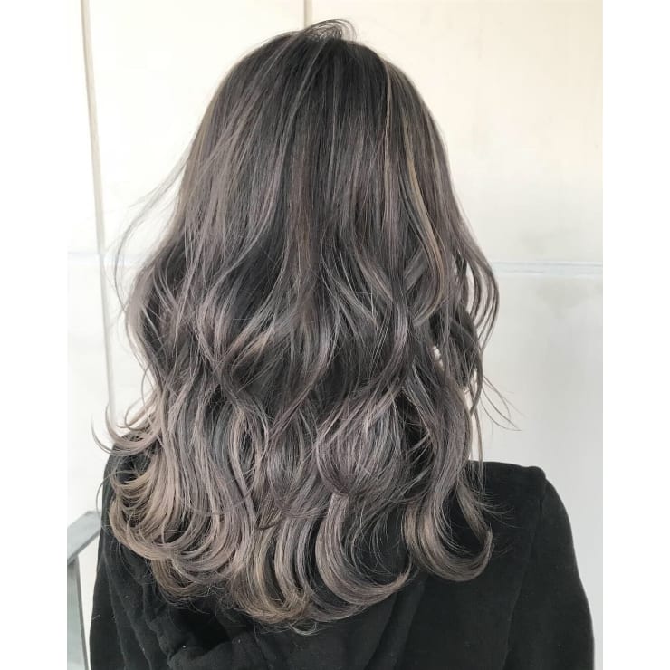 透明感たっぷりハイライト シアグレージュ Eme Hair Brands エメヘアブランズ のヘアスタイル 美容院 美容室を予約するなら楽天ビューティ 透明感たっぷりハイライト シアグレージュ Eme Hair Brands エメヘアブランズ のヘアスタイル 美容院 美容室を予約するなら楽天ビューティ