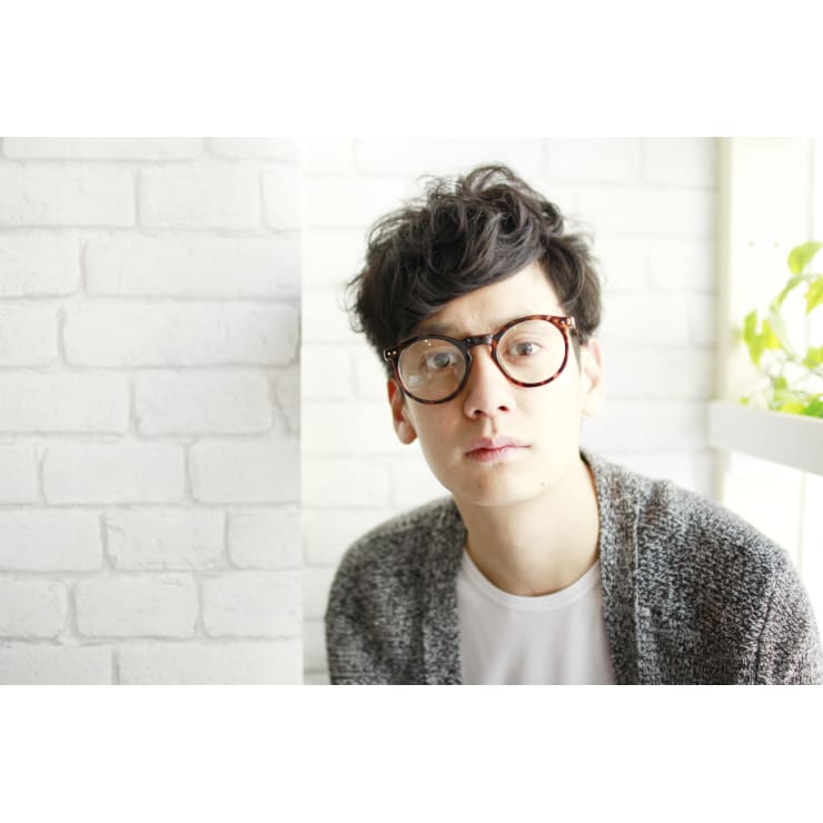 メンズゆるパーマスタイル カット デザインパーマ ７７００ Bat Hair 渋谷本店 バトヘアーシブヤテン のこだわり特集 美容院 美容室 を予約するなら楽天ビューティ