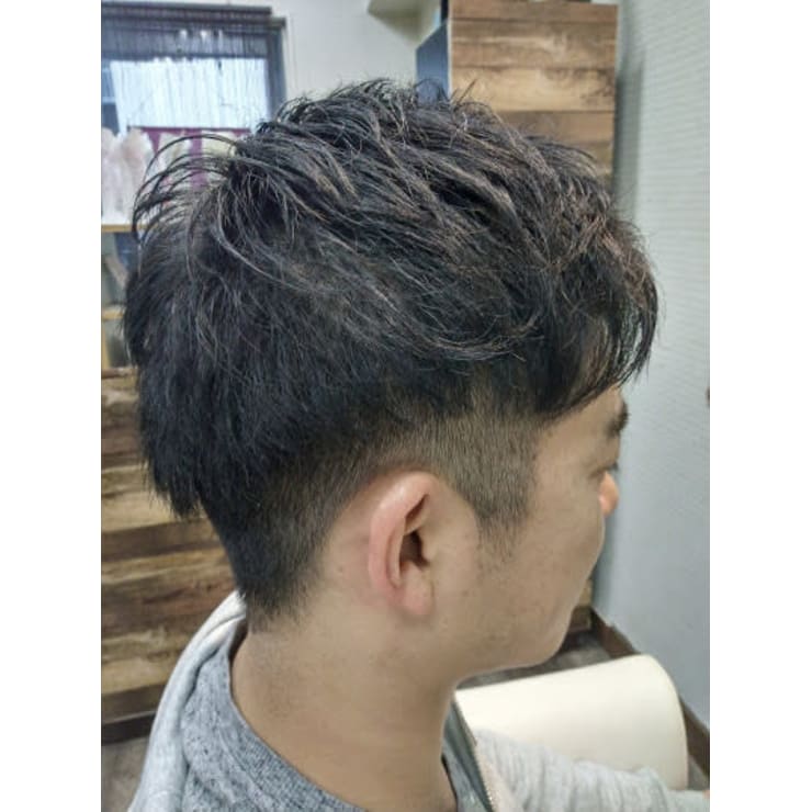 サイドとバックすっきりのメンズショート Appears アピアーズ のヘアスタイル 美容院 美容室を予約するなら楽天ビューティ