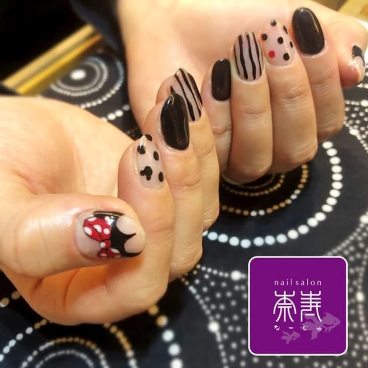 大人なディズニーネイル 奈寿 ナージュ のネイルデザイン ネイル まつげサロンを予約するなら楽天ビューティ