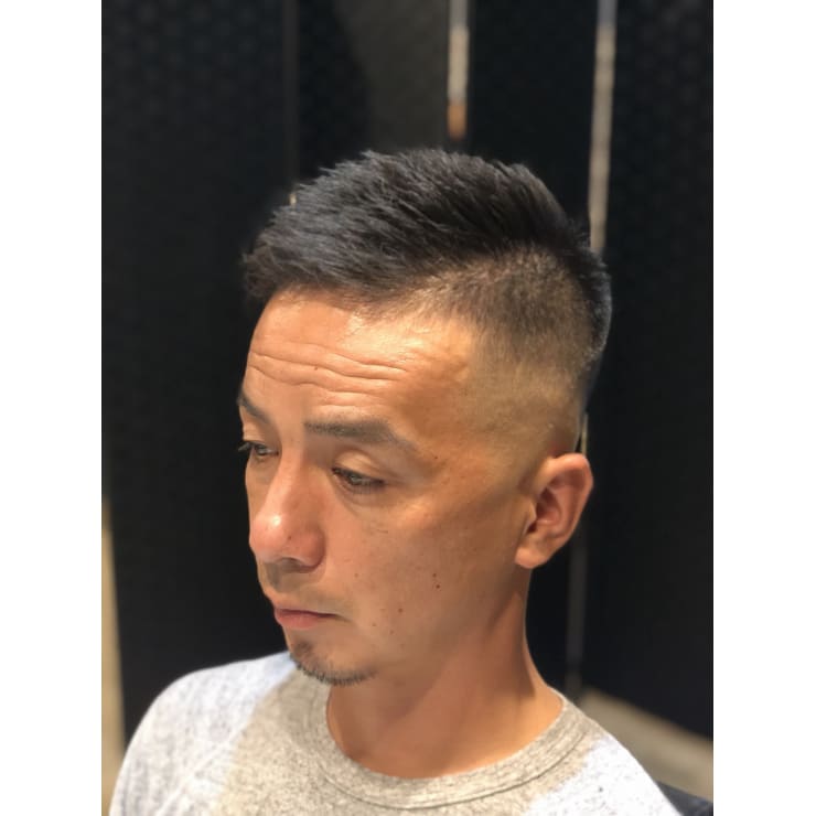 スキンフェード ベリーショートスタイル Bar Ber Shop Regalo バーバーショップレガロ のヘアスタイル 美容院 美容室を予約するなら楽天ビューティ