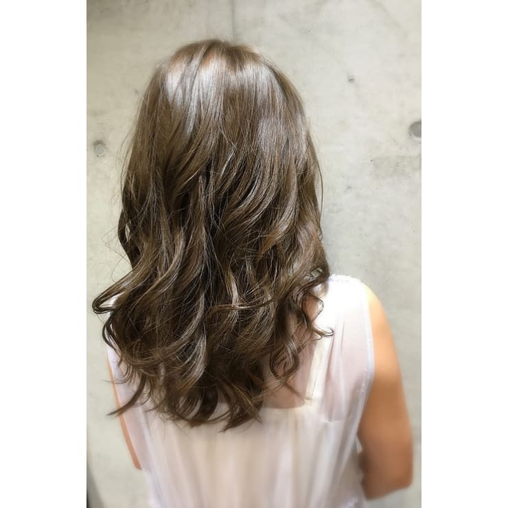 ミディアムアッシュ Physics フィジックス のヘアスタイル 美容院 美容室を予約するなら楽天ビューティ