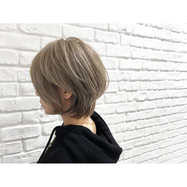 辺見えみりヘアは代 40代で断トツ人気 美シルエットで小顏効果 Relaxx 表参道 リラックス オモテサンドウ のこだわり特集 美容院 美容室を予約するなら楽天ビューティ